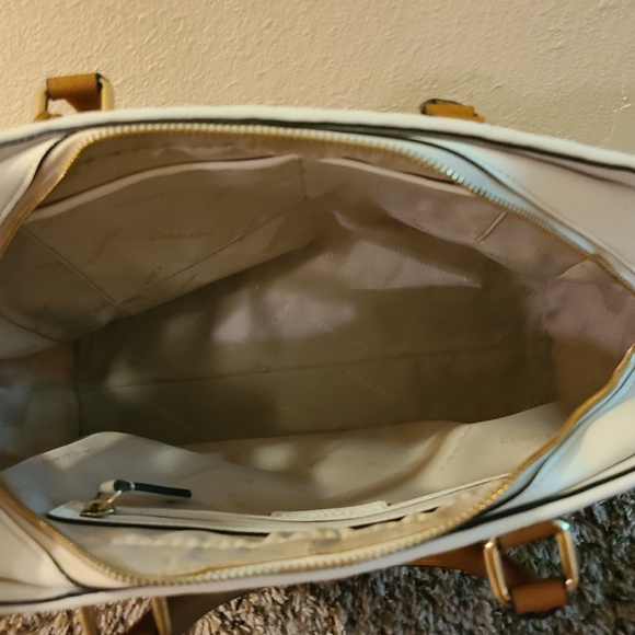 Calvin Klein bag - Picture 6 of 12